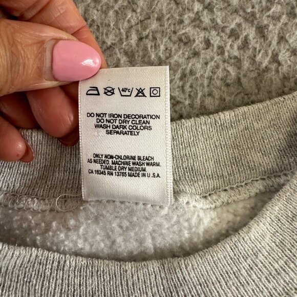 Vintage Christmas Sweatshirt Made In USA Teddy Bear Grey Crewneck - Picture 14 of 16